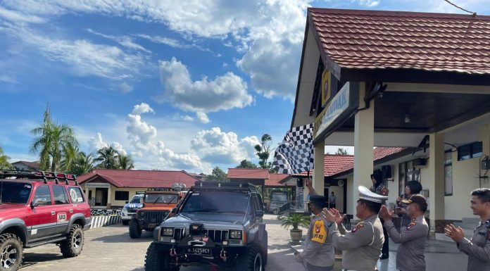 Kapolres Landak Lepas Keberangkatan 30 Unit Mobil Off Road Menuju Pulau Temajo