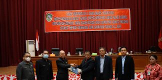 DPRD dan Pemkab Landak Setujui Raperda Perubahan APBD Tahun Anggaran 2022 Diperdakan