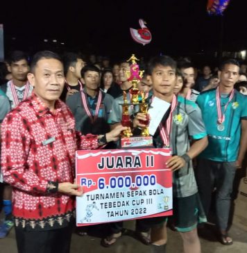 Ayai Nak FC Juarai Turnamen Sepak Bola Tebedak Cup III