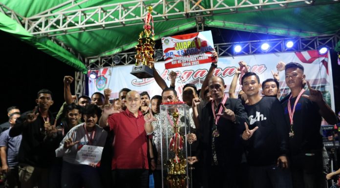 Penutupan Malam Puncak Peringatan HUT ke 23 Pemkab Landak Dimeriahkan Penampilan Artis Ibu Kota