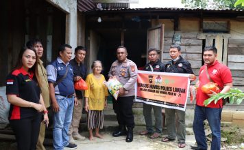 Polres Landak Bagikan 1.500 Paket Sembako Peringatan HUT Devisi Humas Polri ke 71