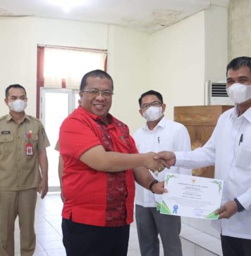 Heri Saman Minta Kepala Desa Jalani Tugas dan Tanggung Jawab Dengan Sungguh-Sungguh