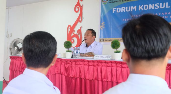 Sekda Landak Buka Kegiatan Forum Konsultasi Publik
