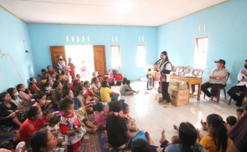 Karolin Sosialisasi Pentingnya Kesehatan Ibu Hamil di Desa Gombang
