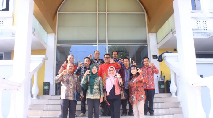 Pemkab Landak Dukung Keterbukaan Informasi Desa