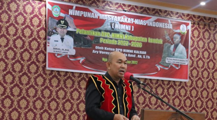 Pj Bupati Landak Samuel Hadiri Pelantikan Pengurus HIMNI Periode 2022-2026