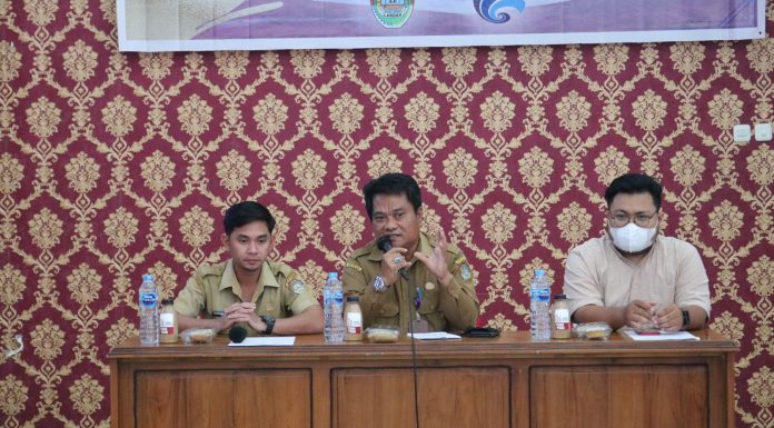 Kadis Kominfo Landak Buka Kegiatan Sosialisasi Aplikasi E-TPP