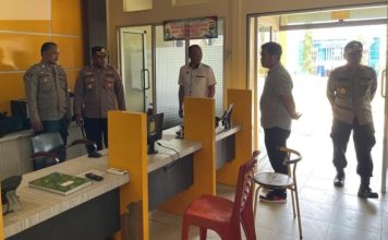 Hindari Pungli, Kapolres Pantau Pelayanan Publik di Polres Landak