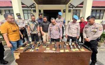 Kapolres Landak Cek Senpi Personel, Cegah Penyalahgunaan