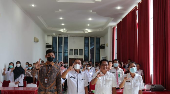 Sosialisasi Metadata Statistik Sektoral, Sekda Landak Harapkan Kolaborasi Diskominfo dan OPD Sediakan Data Akurat