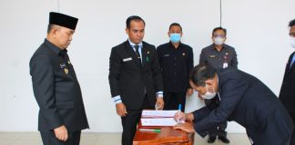 Lantik 13 Pejabat Fungsional, Pj Bupati Landak Samuel : Segera Lakukan Penyesuaian dan Laksanakan Tugas