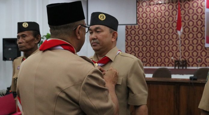 Pj Bupati Samuel Dilantik Sebagai Ketua Majelis Pembimbing Cabang Gerakan Pramuka Kabupaten Landak