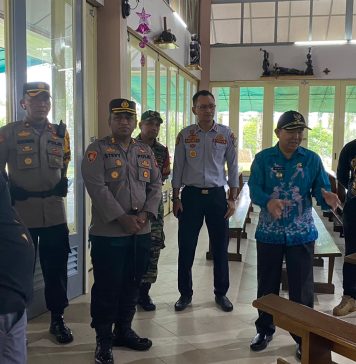 Pj Bupati Landak Cek Kesiapan Gereja Jelang Perayaan Natal