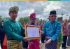 Pemkab Ketapang Terima Penghargaan di HUT Pemerintah Provinsi Kalbar ke 66