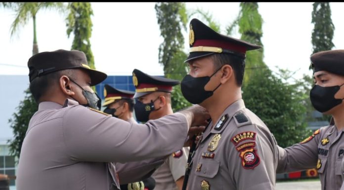 Awal Tahun 2023, Sebanyak 34 Personel Polres Landak Naik Pangkat