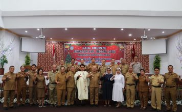 Natal Oikumene Pemkab Landak, Pj Bupati Samuel Ajak ASN Lebih Berinovasi di Tahun 2023
