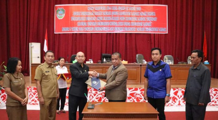 Raperda Susunan Perangkat Daerah Kabupaten Landak Resmi Disahkan Menjadi Perda