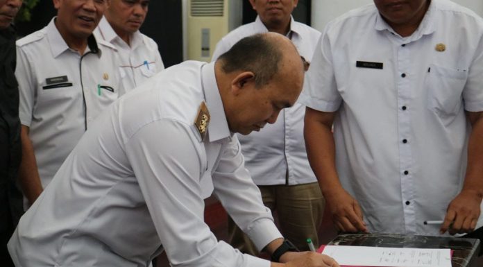 Pj. Bupati Samuel Buka Forum Konsultasi Publik Penyusunan RKPD Landak Tahun 2024