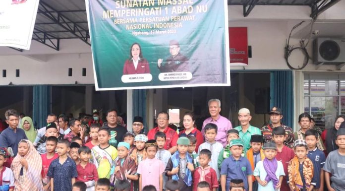 Antusias Puluhan Anak Ikuti Sunat Masal Rangkaian HUT ke-49 PPNI dan 1 Abad Nahdlatul Ulama