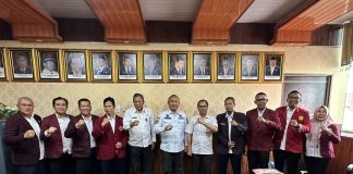 Sekda Ketapang Terima Audiensi DPD PPNI Ketapang Terkait Penyerahan Hibah Gedung PPNI