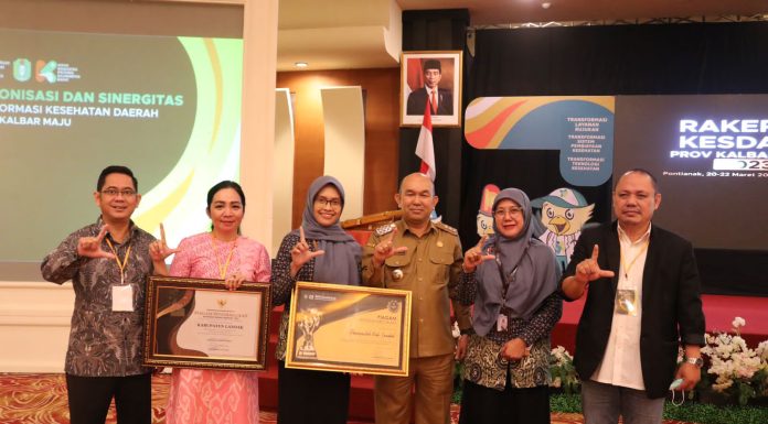Pemkab Landak Raih Penghargaan Pencapaian Target IDL dan Pencapaian 96.67 Persen Peserta JKN