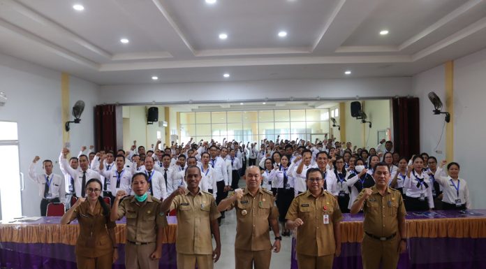 Samuel Buka Orientasi PPPK Pemda Landak Tahun 2023