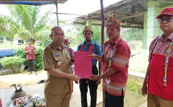 Pj Bupati Landak: Timanggong Perpanjangan Tangan Dari Pemerintah dan Aparat Keamanan