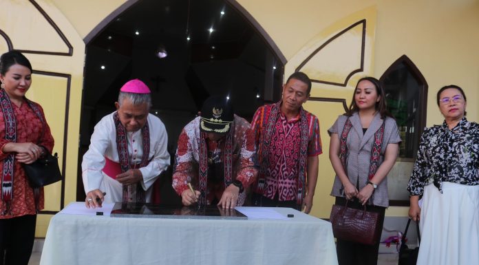 Resmikan Gereja Katolik ST. Agustinus Sebadu , Ini Pesan Pj. Bupati Landak Samuel