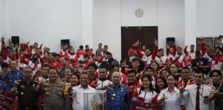 Atlet Berprestasi Landak Pada Ajang Proprov XIII Kalbar Terima Bonus