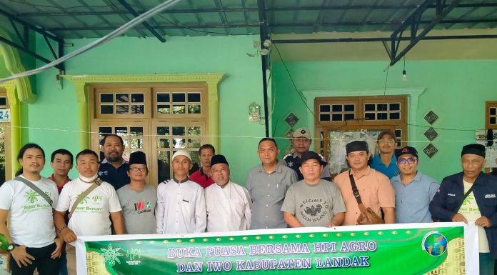 Jurnalis di Landak Bersama HPI Agro Berbagi ke Panti Asuhan dan Masyarakat