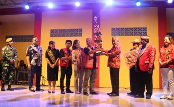 Sukses Dilaksanakan, Samuel Apresiasi Kinerja DAD Landak dan Panitia Naik Dango ke -38