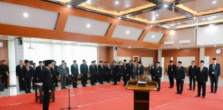 11 Pejabat Administrator di Lingkungan Pemkab Ketapang Dilantik