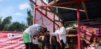 Karolin Ingatkan Pentingnya Pendidikan Saat Hadiri Pembukaan Turnamen Padagi Cup