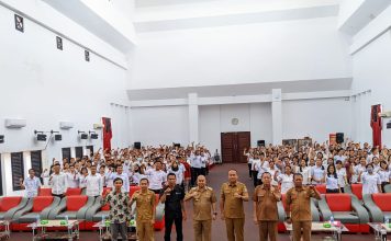 Pemkab Gelar Pembekalan Guru Tidak Tetap se Kabupaten Landak