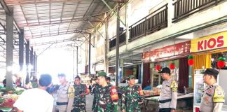 Tingkatkan Sinergisitas, Anggota Polsek Bengkong Bersama Anggota Koramil 01/Batam Timur Gelar Patroli Bersama