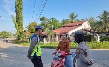 Tilang Manual Kembali Diberlakukan, Polres Landak Gelar Sosialisasi Kepengguna Jalan