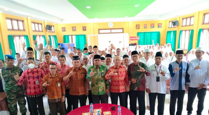 Samuel Buka Bimbingan Manasik Haji