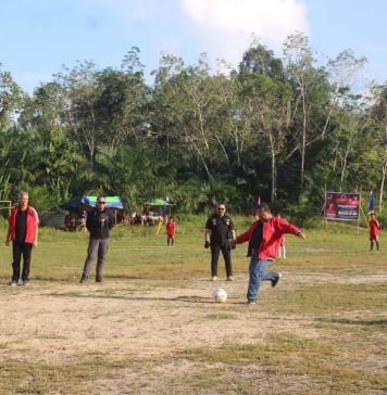 Heri Saman Buka Turnamen Bengkawe Cup
