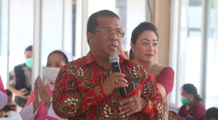 Heri Saman Buka Kegiatan Sunat Masal Rayakan 99 Tahun Kongregasi Franaiskanes Sambas Berkarya di Indonesia