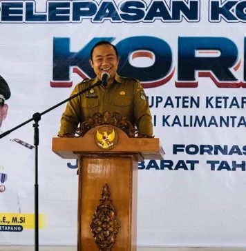 Sekda Ketapang Lepas Kerangkatan Kontingen Kormi Untuk Ikuti Fornas ke -VII di Jawa Barat