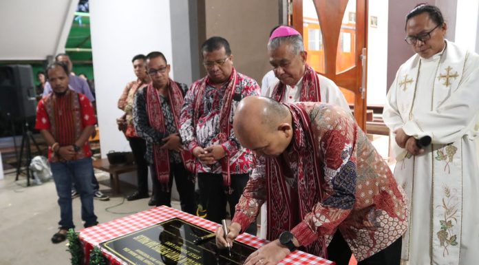 Samuel Hadiri Peresmian dan Pemberkatan Gereja Santo Petrus dan Paulus Sungai Laki