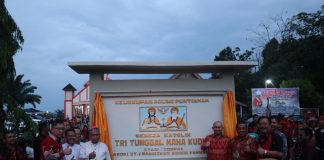Samuel Hadiri Peresmian dan Pemberkatan Gereja Tri Tunggal Maha Kudus Sompak