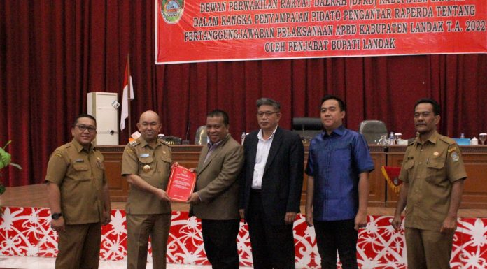 Pj Bupati Samuel Sampaikan Pidato Pengantar Rapeda Pertanggungjawaban Pelaksanaan APBD TA 2022