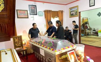 Sambangi Rumah Duka Mendiang Marsiana Ningsih, Heri Saman Sampaikan Rasa Duka Cita Mendalam