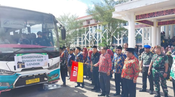 63 Calon Jemaah Haji Landak Diberangkatkan