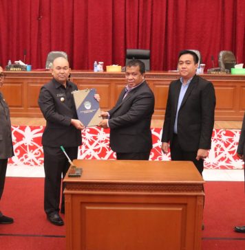 Pemkab Bersama DPRD Sepakati Raperda Pertanggungjawaban Pelaksanaan APBD Landak Tahun Anggaran 2022 Diperdakan