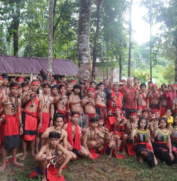 Bentuk Lestarikan Adat Budaya, Heri Saman Dukung Ritual Adat Pencalekkan Para Panglima 7 Kamang Kalimantan