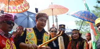 Unik di Simpang Hulu Ketapang Ada Ritual Adat Nungkat Gumi