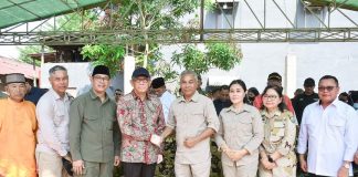 Bupati Ketapang Dampingi Gubernur Kalbar Letakan Batu Pertama Pembangunan Tugu Juang di Tumbang Titi