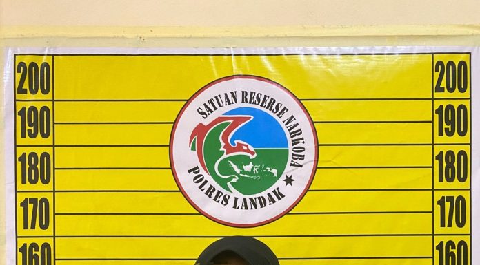 Enam Plastik Klip Transparan Diduga Sabu Diamankan Dari Seorang Wanita di Ngabang